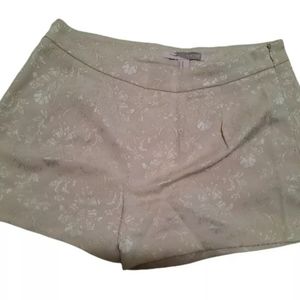 Forever 21 M Shorts Floral Embroidered Ivory White Woman. Dimensions wai…